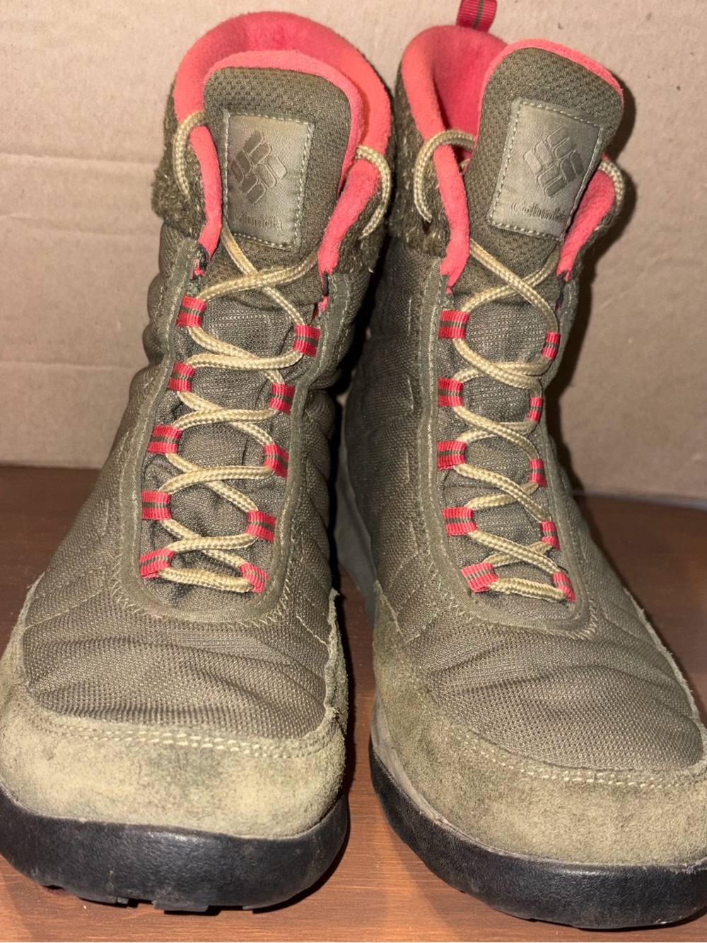 Columbia Olive Green and Coral Women's Winter Boots